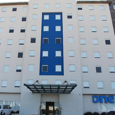 One Queretaro Centro Sur Hotell Exteriör bild