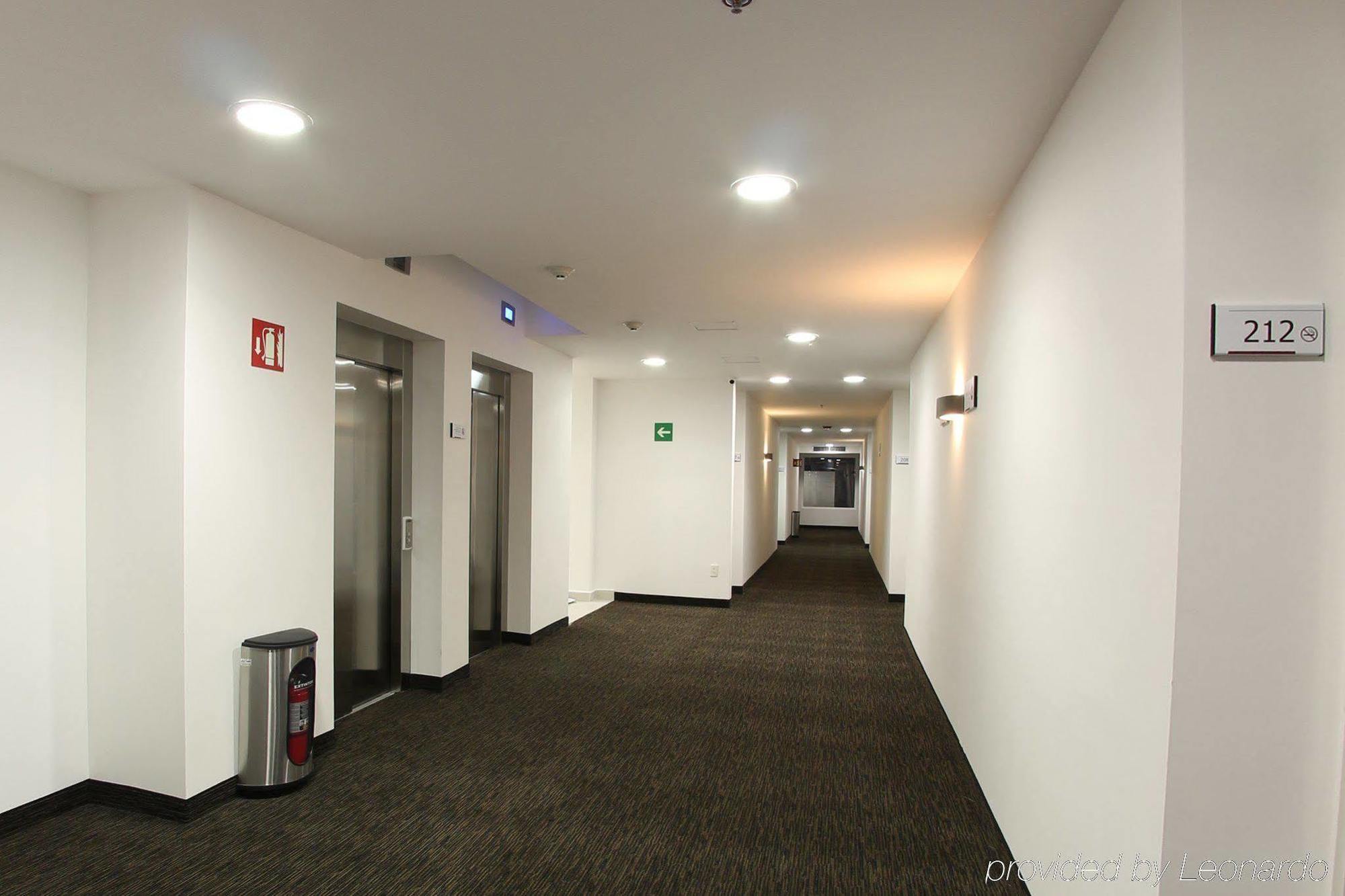 One Queretaro Centro Sur Hotell Inreriör bild