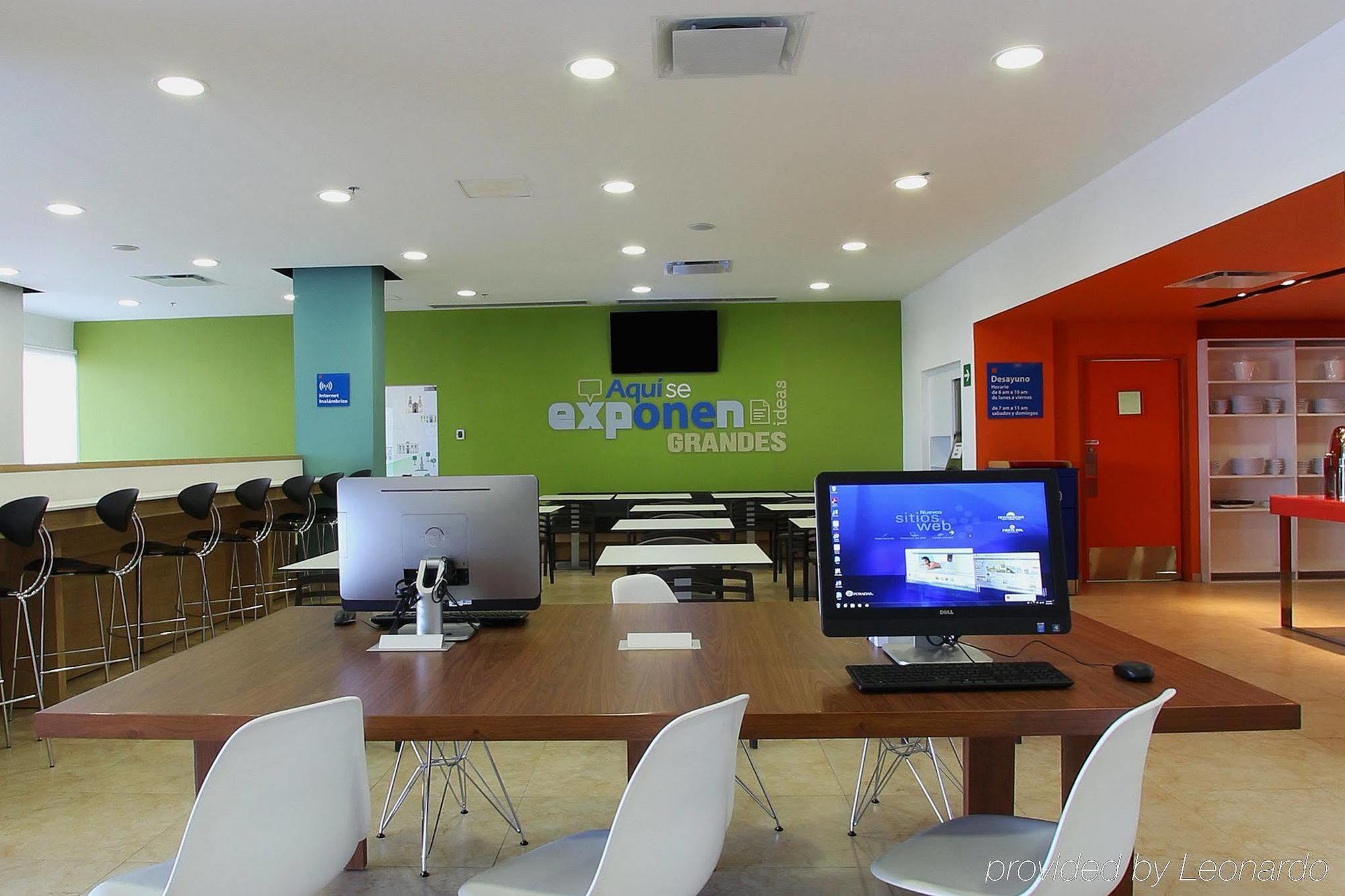 One Queretaro Centro Sur Hotell Business bild