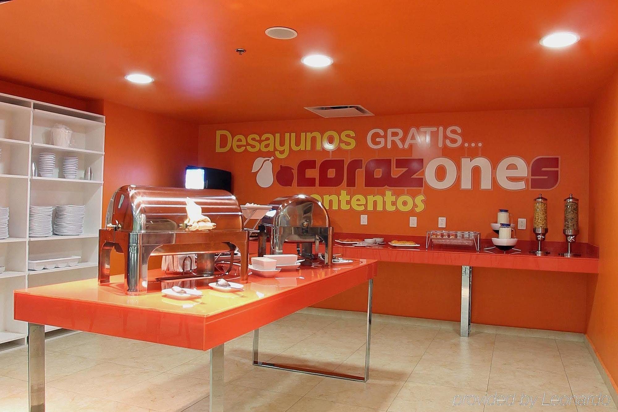 One Queretaro Centro Sur Hotell Restaurang bild